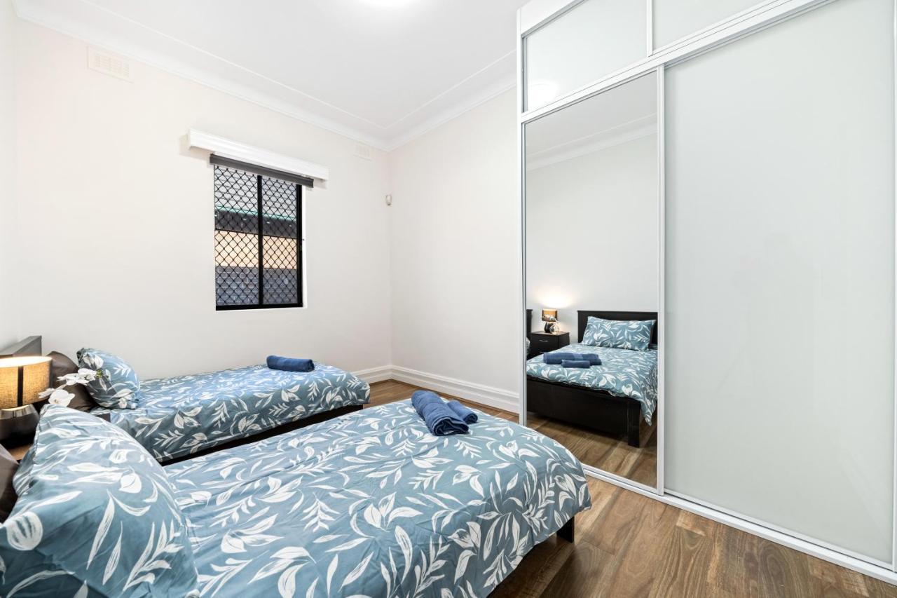 4 Bedroom House 500M To Drummoyne Bay Run Sydney Exterior foto